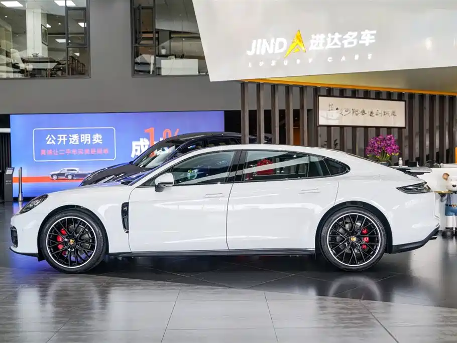 Porsche Panamera 2022 Panamera 4 Executive Long Wheelbase Platinum Edition 2.9T 2022 - thumbnail 6
