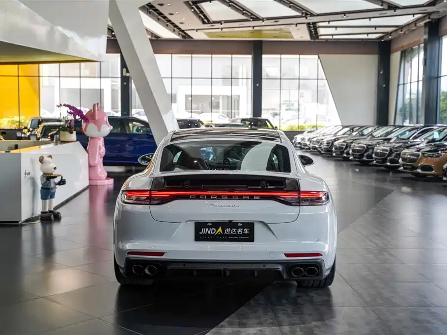 Porsche Panamera 2022 Panamera 4 Executive Long Wheelbase Platinum Edition 2.9T 2022 - thumbnail 22