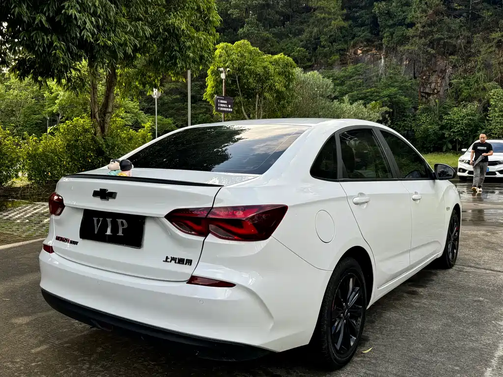 Chevrolet Chevrolet Cruze 2020 Hybrid Redline 320T Dual Clutch Sport Edition 2022 - thumbnail 6