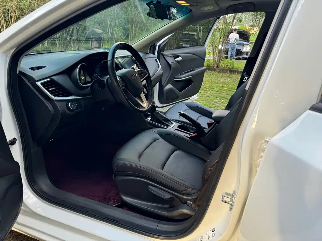 Chevrolet Chevrolet Cruze 2020 Hybrid Redline 320T Dual Clutch Sport Edition 2022 - thumbnail 11