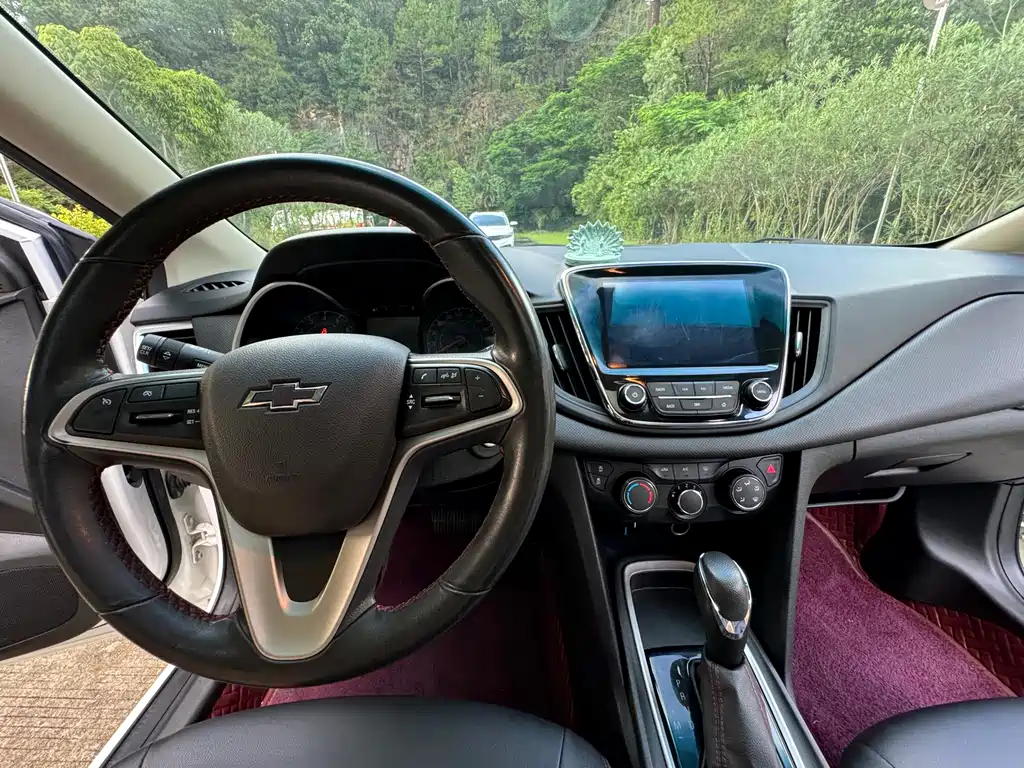 Chevrolet Chevrolet Cruze 2020 Hybrid Redline 320T Dual Clutch Sport Edition 2022 - thumbnail 15