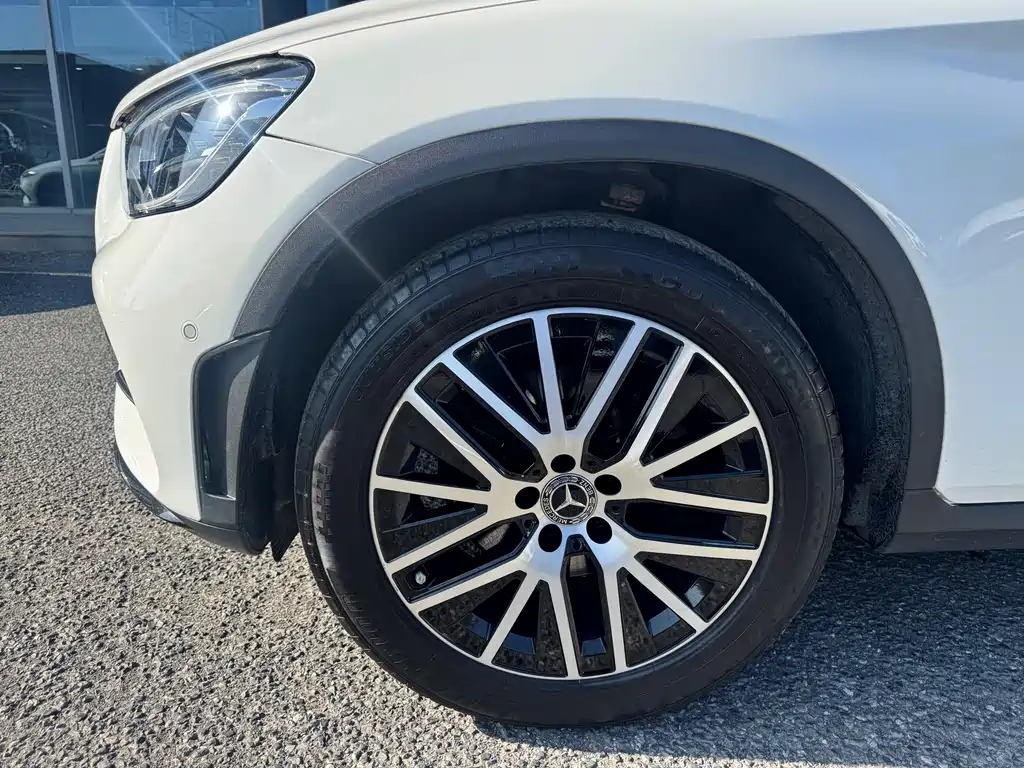Mercedes-Benz Mercedes-Benz GLC Coupe 2023 GLC 260 4MATIC Coupé SUV 2023 - thumbnail 8