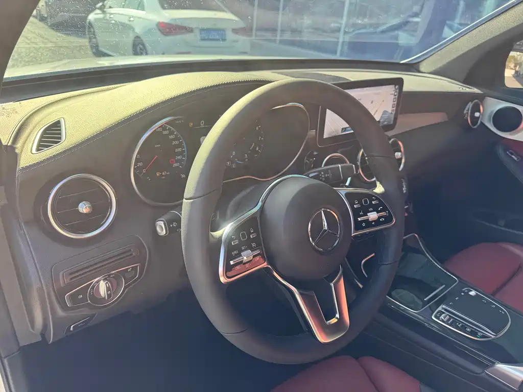 Mercedes-Benz Mercedes-Benz GLC Coupe 2023 GLC 260 4MATIC Coupé SUV 2023 - thumbnail 10