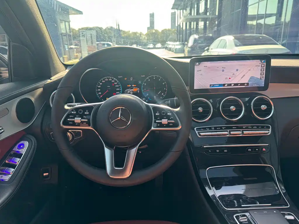Mercedes-Benz Mercedes-Benz GLC Coupe 2023 GLC 260 4MATIC Coupé SUV 2023 - thumbnail 11