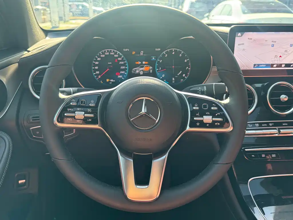 Mercedes-Benz Mercedes-Benz GLC Coupe 2023 GLC 260 4MATIC Coupé SUV 2023 - thumbnail 13