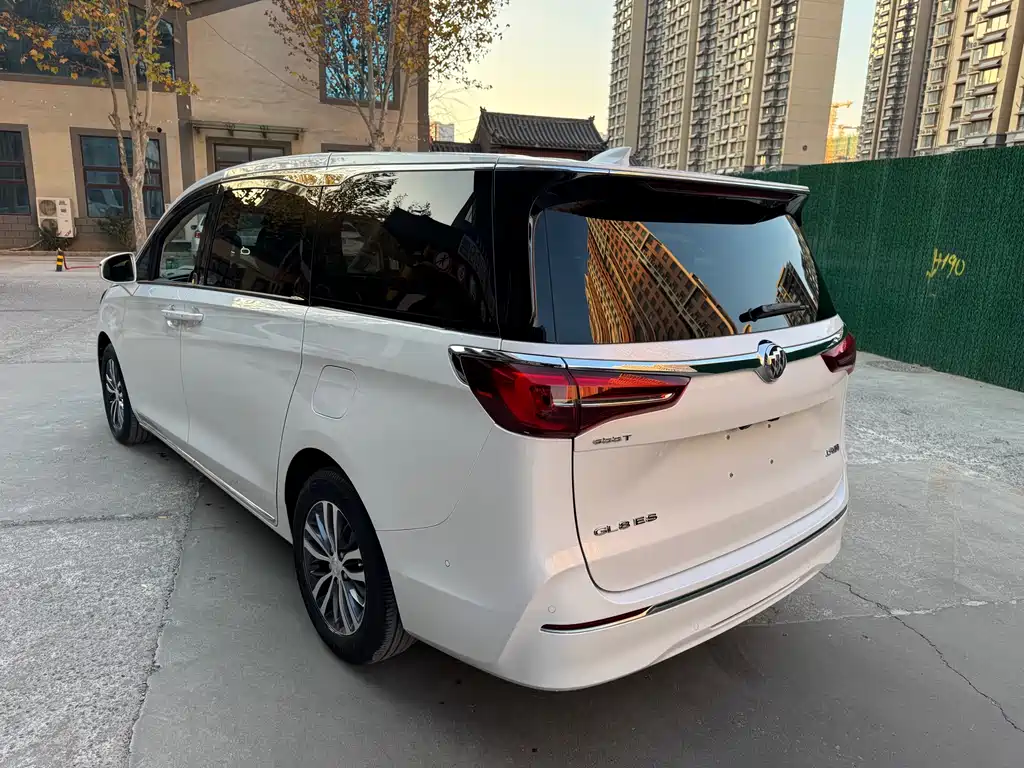 Buick Buick GL8 2023 ES Landmark Luxury Edition 2023 - thumbnail 3