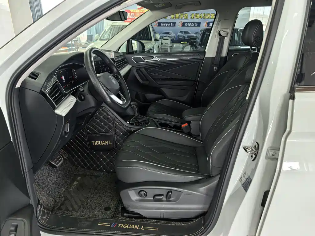 Volkswagen Volkswagen Tiguan L 2023 330TSI Automatic 2WD R-Line Premium Edition 2022 - thumbnail 13