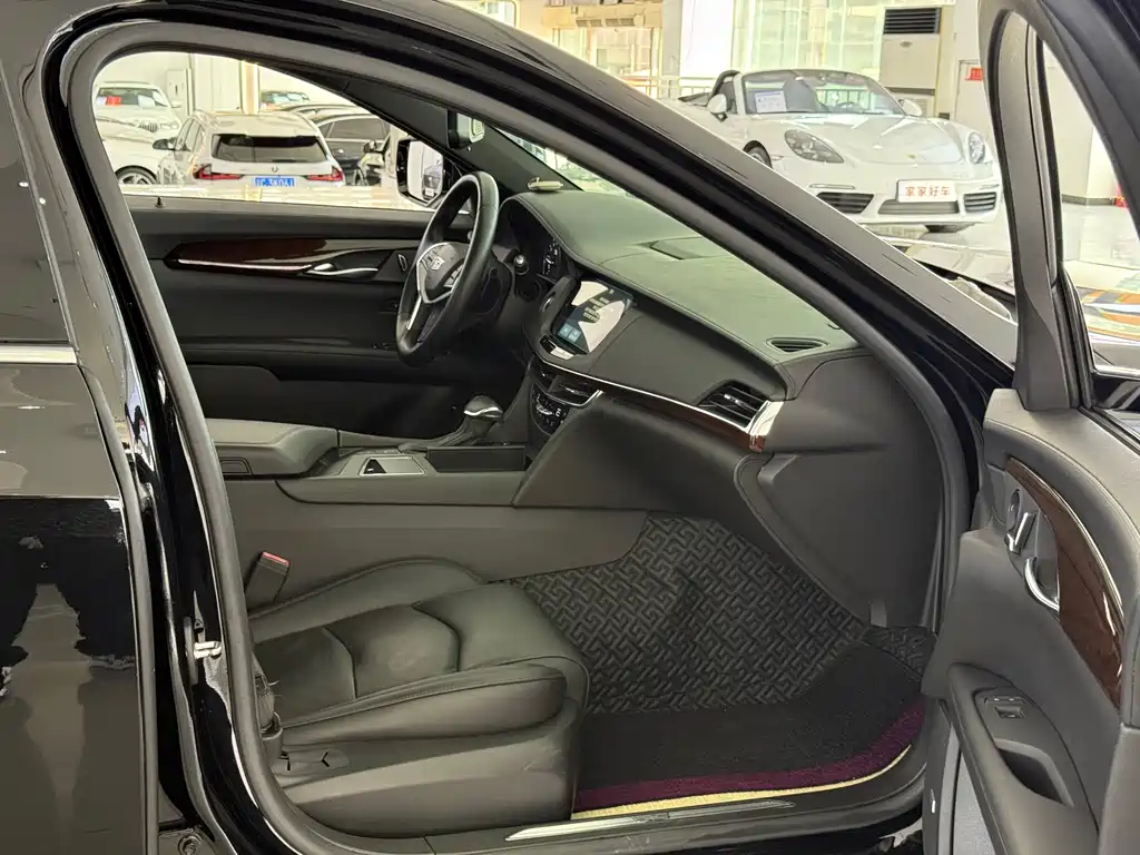 Cadillac Cadillac CT6 2017 28T Luxury 2018 - thumbnail 14