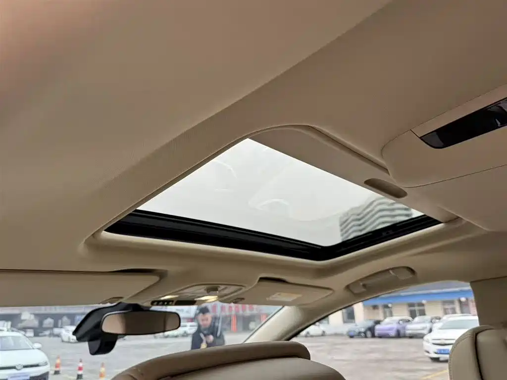 Buick Buick GL8 New Energy 2025 Landshang Premium 7-seater 2025 - thumbnail 13