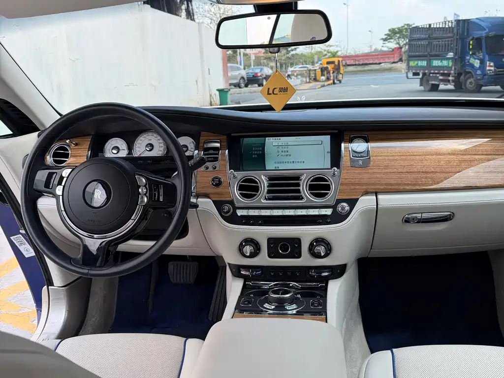 Rolls-Royce Phantom 2018 6.6T Standard 2017 - thumbnail 12