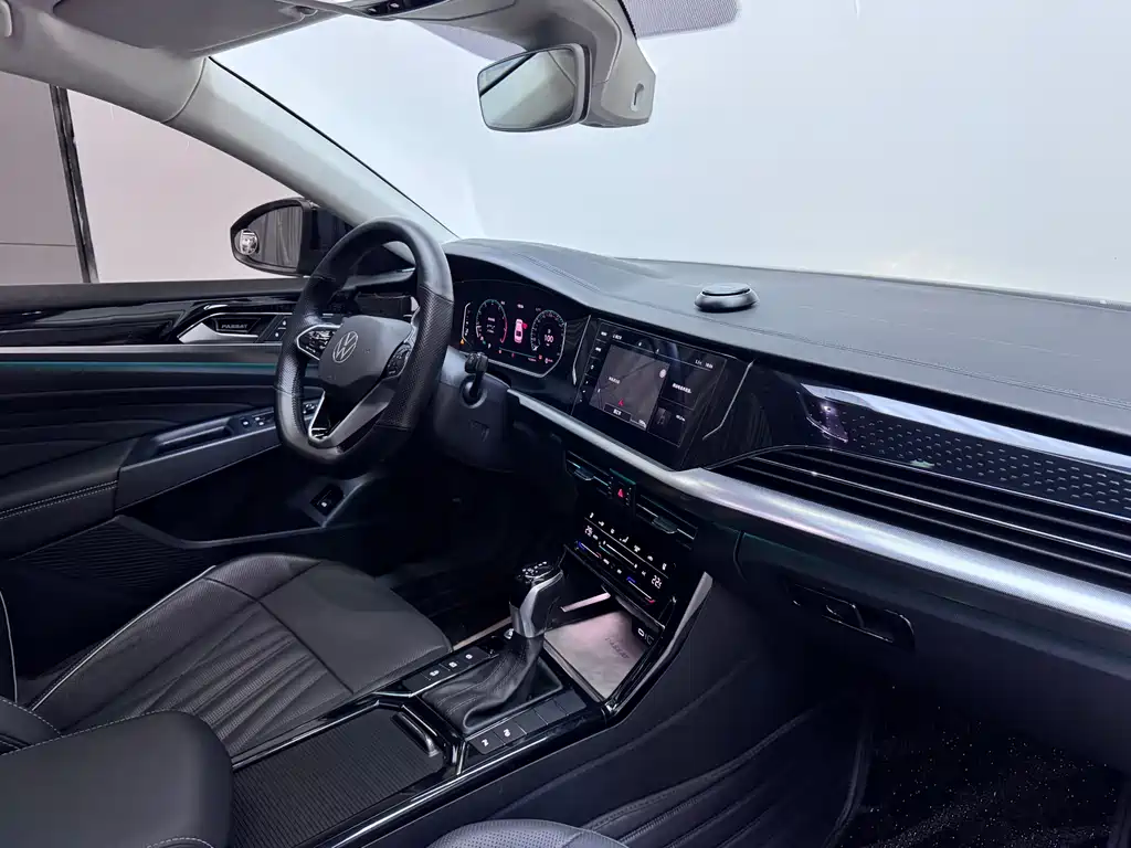 Volkswagen Volkswagen Passat 2022 330TSI Luxury Starry Sky Edition 2022 - thumbnail 10