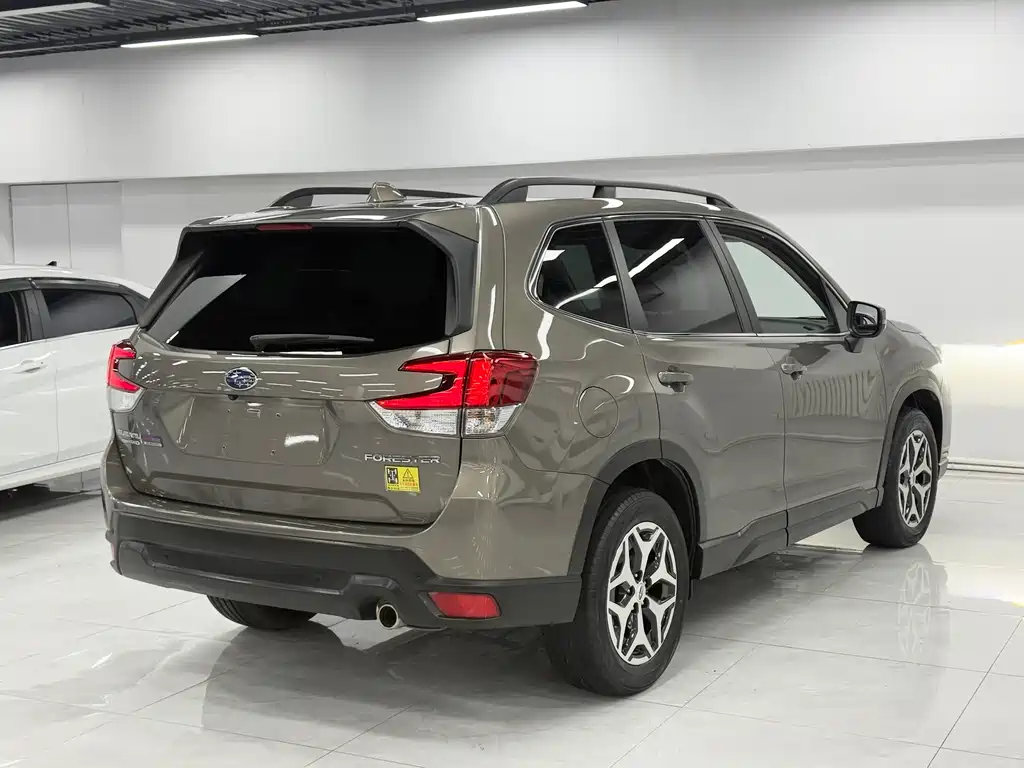 Subaru Subaru Forester 2022 2.0i AWD Premium 2021 - thumbnail 5
