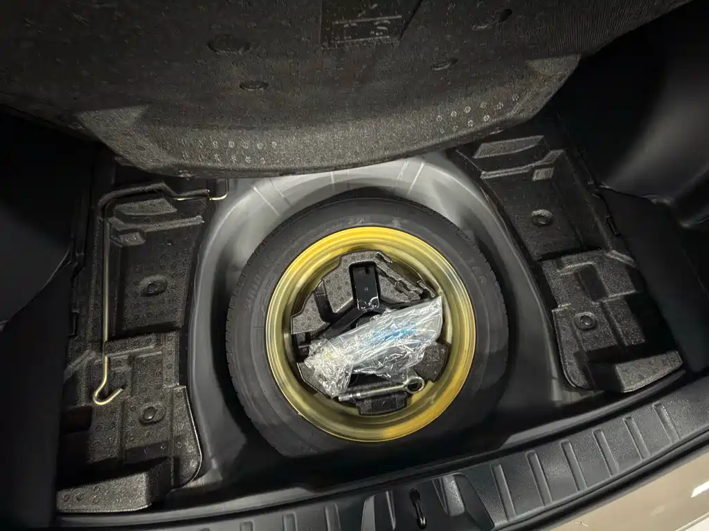 Subaru Subaru Forester 2022 2.0i AWD Premium 2021 - thumbnail 8