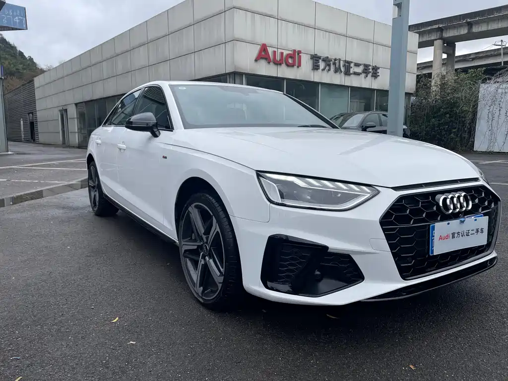 Audi Audi A4L 2024 40 TFSI Luxury Dynamic Edition 2024 - thumbnail 3