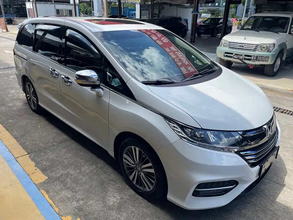 Honda Honda Odyssey 2018 2.4L Smart Enjoyment Edition 2019 - thumbnail 3