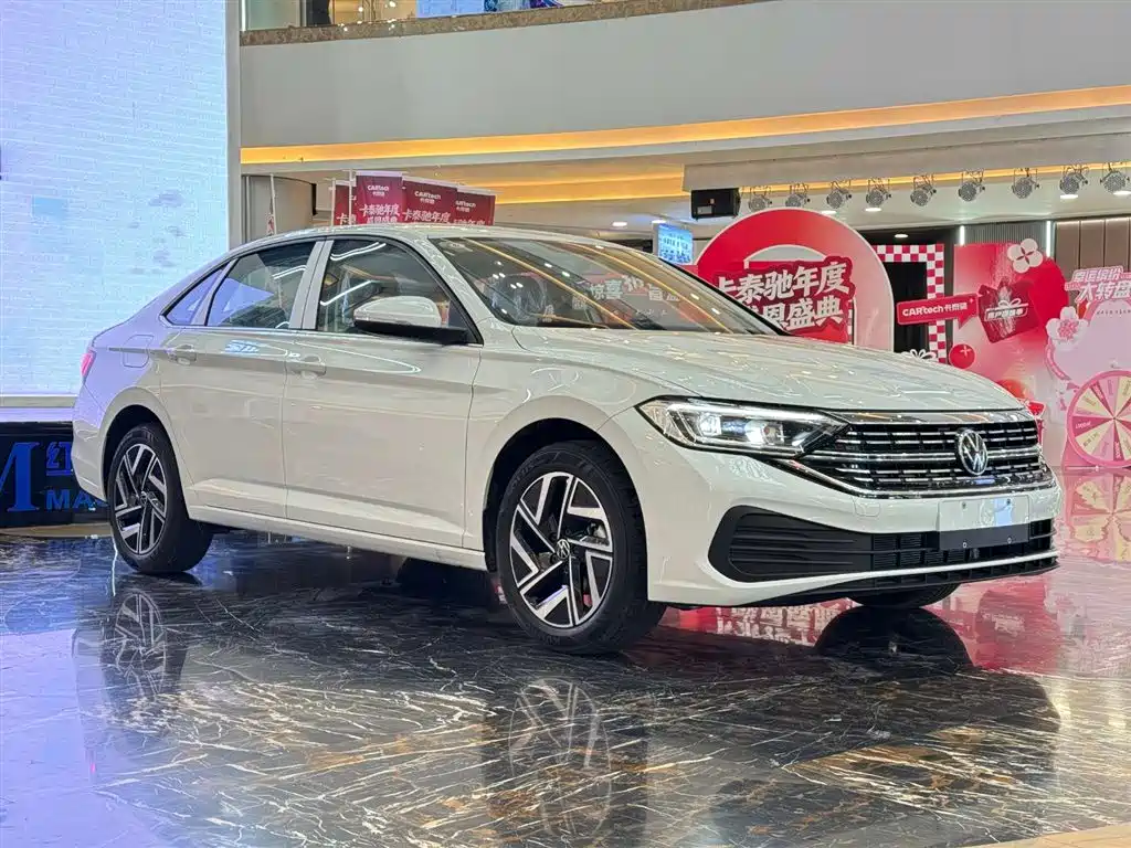 Volkswagen Volkswagen Sagitar 2025 Model Year Facelift 300TSI DSG Flying Edition 2026 - thumbnail 2