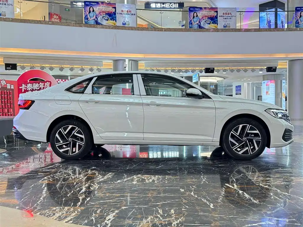 Volkswagen Volkswagen Sagitar 2025 Model Year Facelift 300TSI DSG Flying Edition 2026 - thumbnail 4