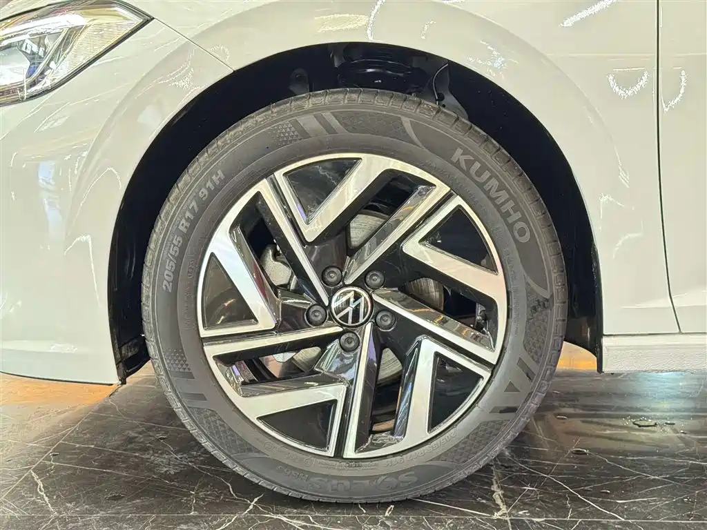 Volkswagen Volkswagen Sagitar 2025 Model Year Facelift 300TSI DSG Flying Edition 2026 - thumbnail 10