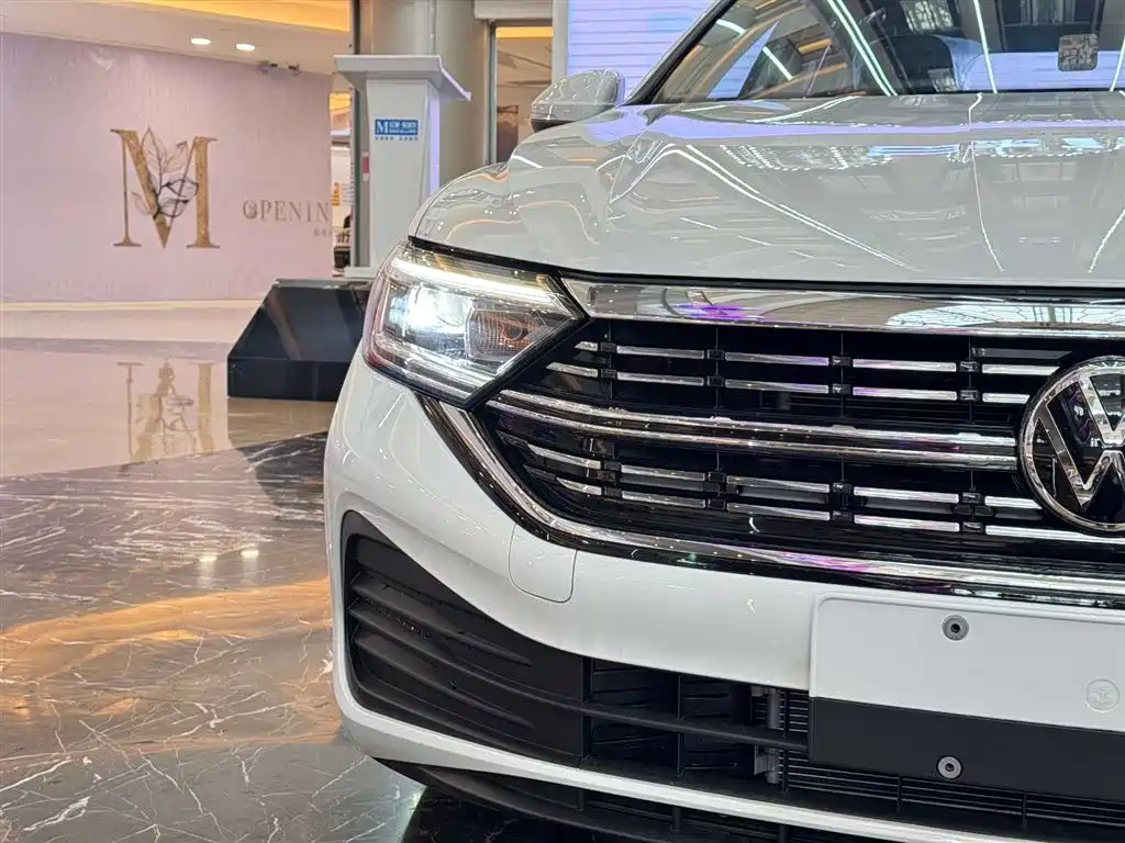Volkswagen Volkswagen Sagitar 2025 Model Year Facelift 300TSI DSG Flying Edition 2026 - thumbnail 12