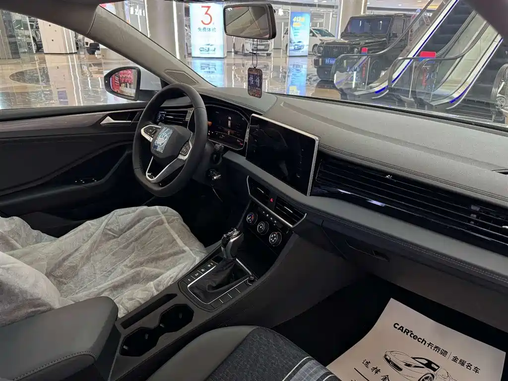 Volkswagen Volkswagen Sagitar 2025 Model Year Facelift 300TSI DSG Flying Edition 2026 - thumbnail 19