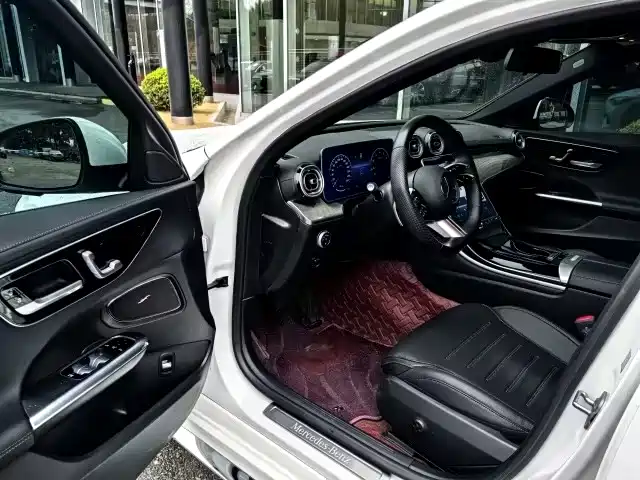 Mercedes-Benz Mercedes-Benz C-Class 2024 C 260 L Sport Edition 2024 - thumbnail 4