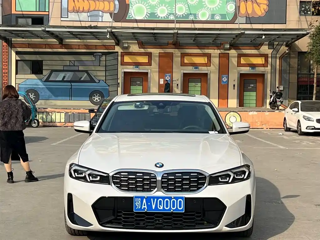 BMW BMW 3 Series 2023 325i M Sport Package 2023 - thumbnail 2