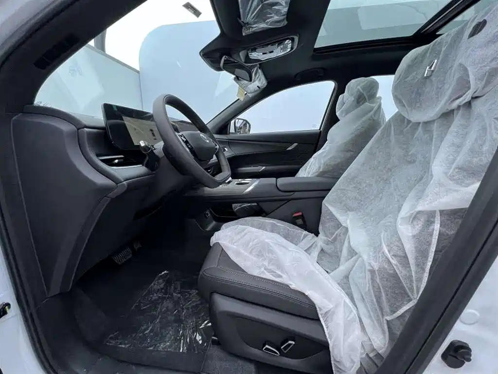 Changan Changan CS75 PLUS 2025 Model Year Fourth Generation 1.5T New Blue Whale Smart Joy Edition 2026 - thumbnail 13