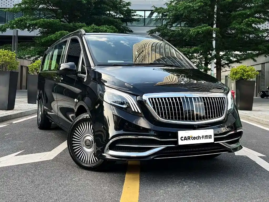 Mercedes-Benz Vito 2023 2.0T Elite 7-seater 2023 - thumbnail 2