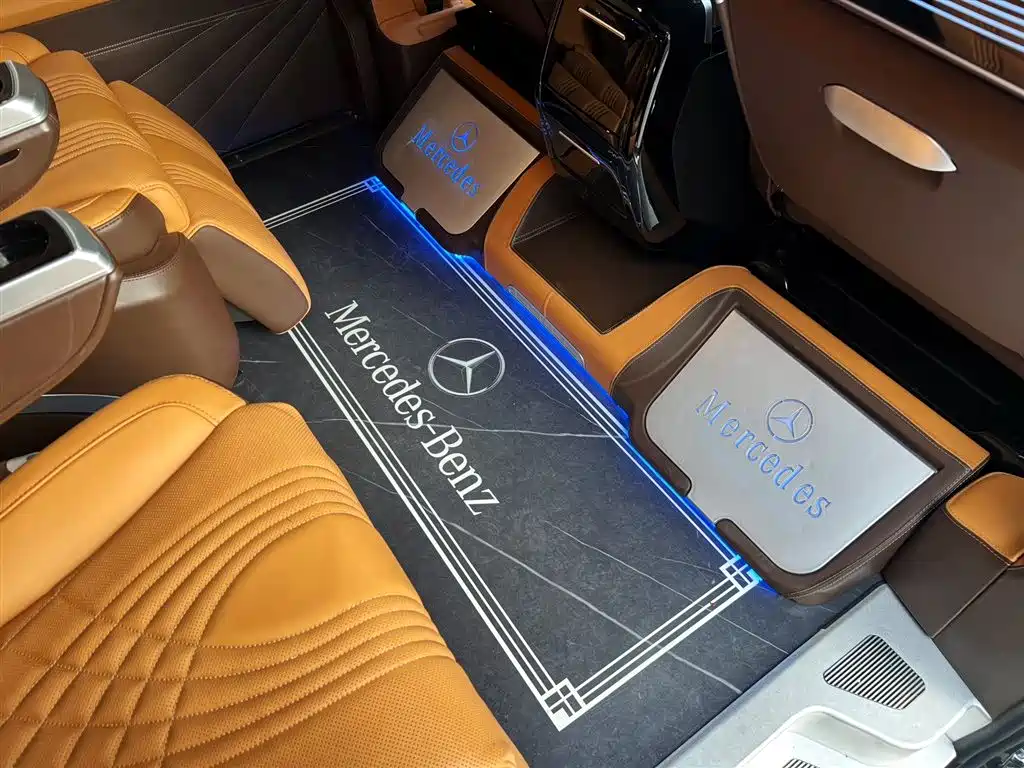 Mercedes-Benz Vito 2023 2.0T Elite 7-seater 2023 - thumbnail 18