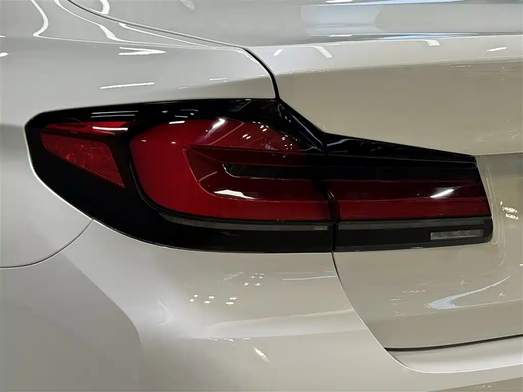 BMW BMW 5 Series 2023 530Li M Sport Package 2023 - thumbnail 9