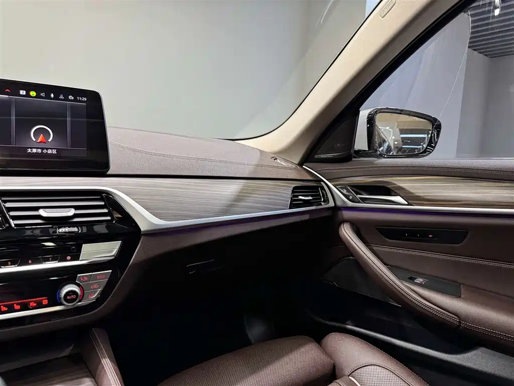 BMW BMW 5 Series 2023 530Li M Sport Package 2023 - thumbnail 20