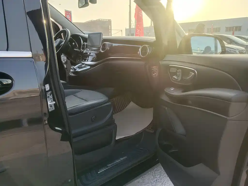 Mercedes-Benz Mercedes-Benz V-Class 2018 V 260 Navigation Edition China V 2019 - thumbnail 17