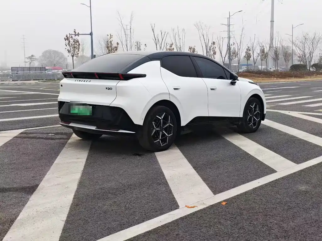 Lynk & Co Lynk & Co Z20 2025 530km RWD Max 2024 - thumbnail 6