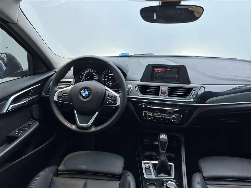 BMW BMW 1 Series 2017 118i Sport Line 2018 - thumbnail 22
