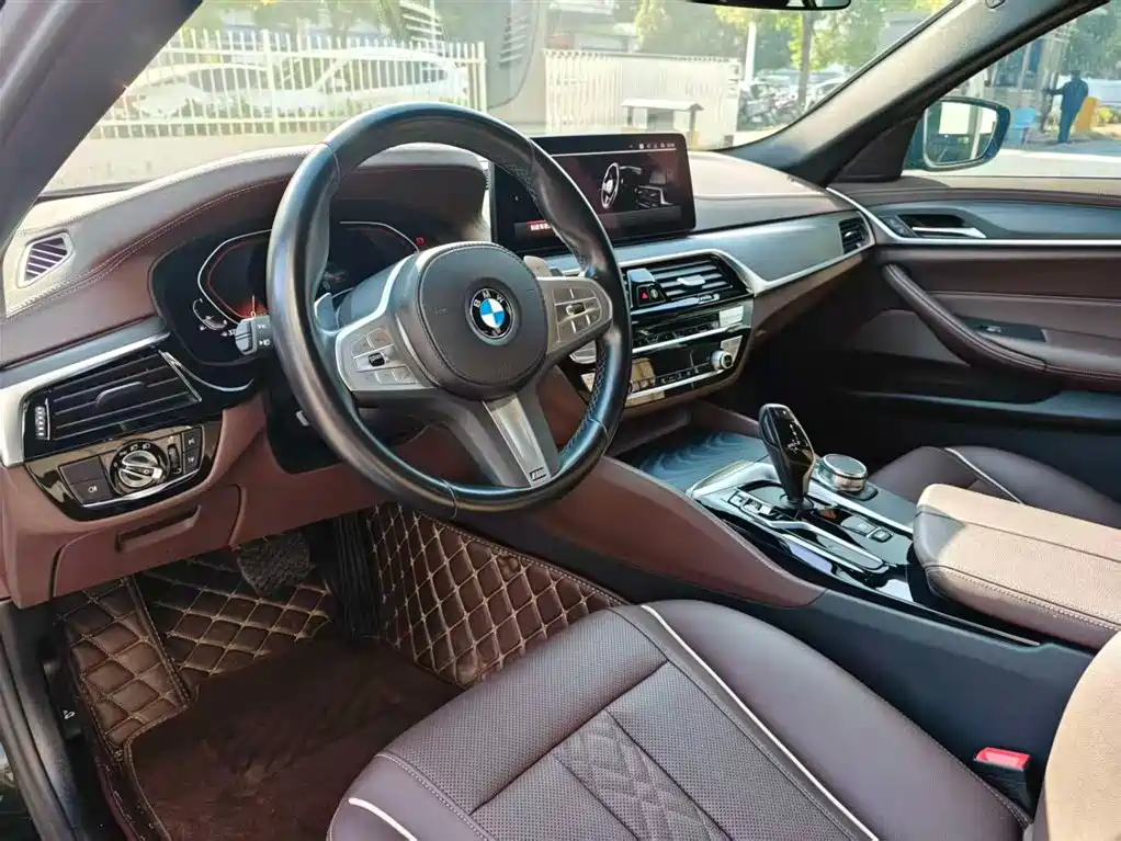 BMW BMW 5 Series 2023 530Li Leading Model M Sport Package 2023 - thumbnail 10