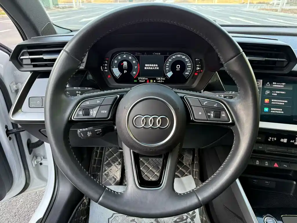 Audi Audi A3 2022 Sportback 35 TFSI Advanced Elegant Edition 2022 - thumbnail 5