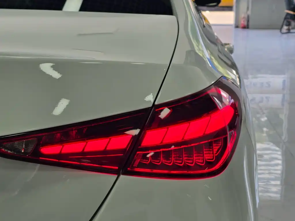Mercedes-Benz Mercedes-Benz C-Class 2022 C 260 L Sport Edition 2022 - thumbnail 8