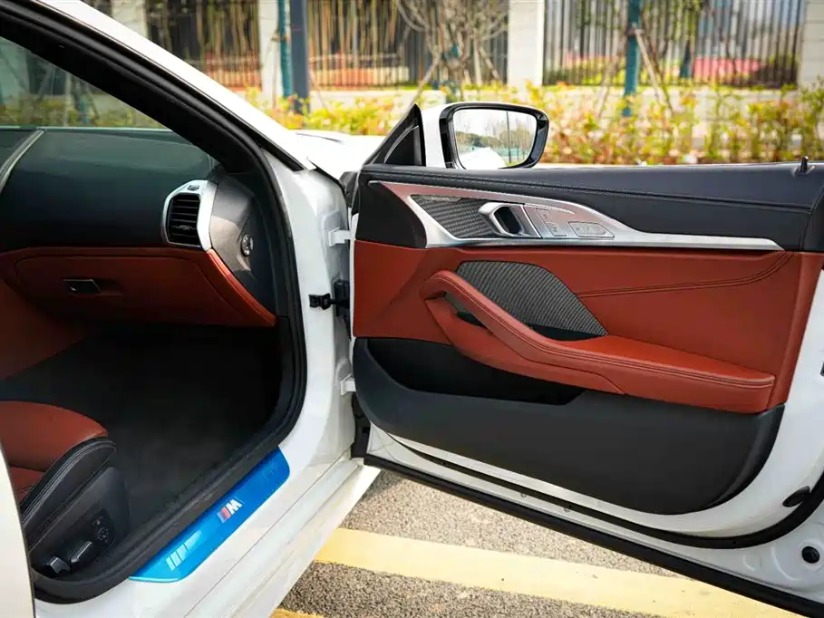 BMW BMW 8 Series 2021 840i Four-Door Coupe M Sport Package 2021 - thumbnail 28
