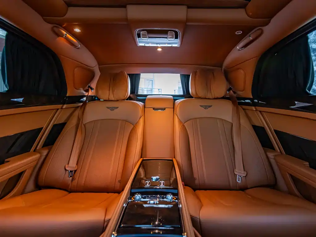 Bentley Mulsanne 2017 6.8T Long Wheelbase 2018 - thumbnail 13