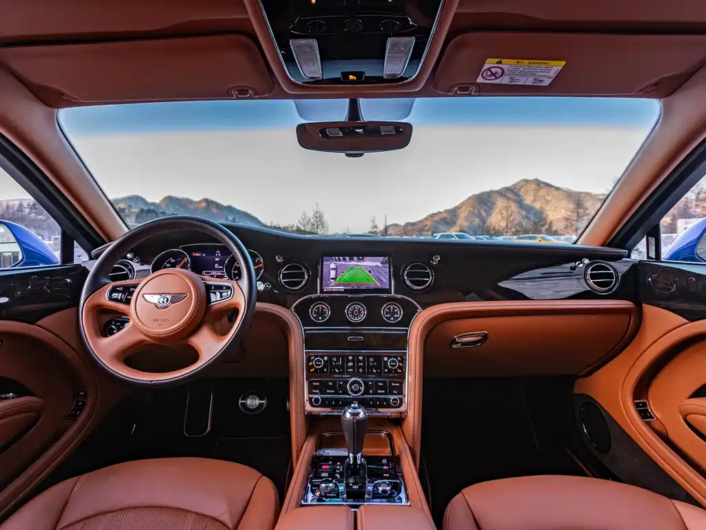 Bentley Mulsanne 2017 6.8T Long Wheelbase 2018 - thumbnail 14