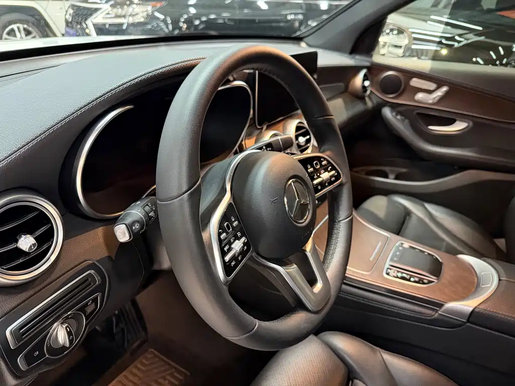 Mercedes-Benz Mercedes-Benz GLC 2020 Facelift GLC 260 L 4MATIC Luxury 2020 - thumbnail 10