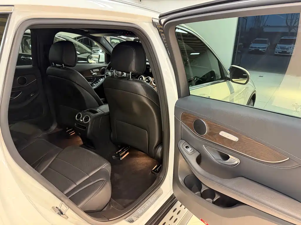 Mercedes-Benz Mercedes-Benz GLC 2020 Facelift GLC 260 L 4MATIC Luxury 2020 - thumbnail 21