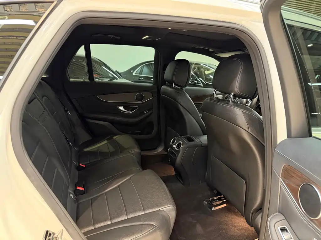 Mercedes-Benz Mercedes-Benz GLC 2020 Facelift GLC 260 L 4MATIC Luxury 2020 - thumbnail 22
