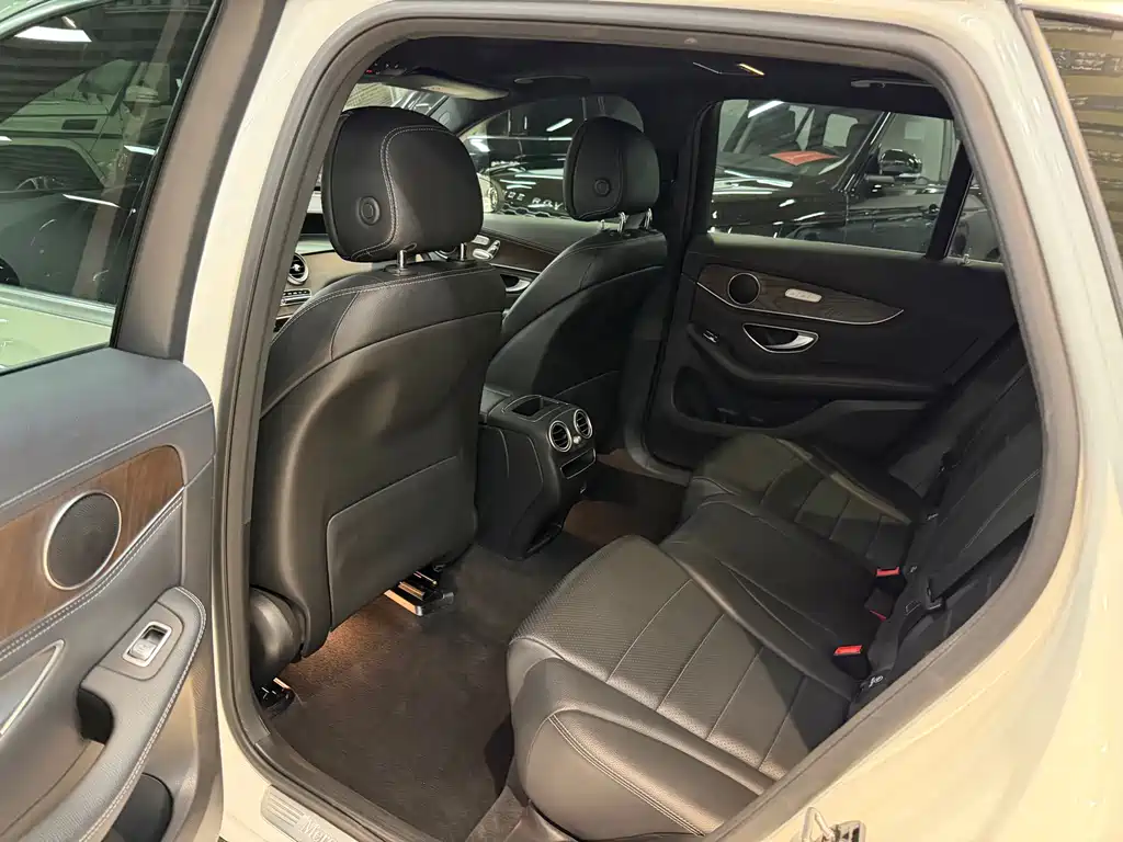 Mercedes-Benz Mercedes-Benz GLC 2020 Facelift GLC 260 L 4MATIC Luxury 2020 - thumbnail 24