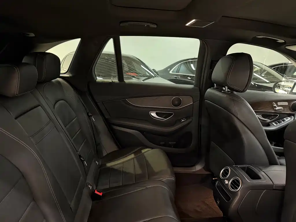 Mercedes-Benz Mercedes-Benz GLC 2020 Facelift GLC 260 L 4MATIC Luxury 2020 - thumbnail 25