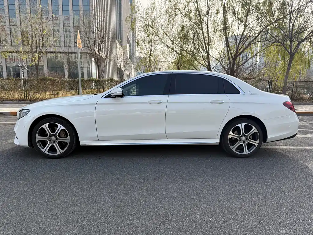 Mercedes-Benz Mercedes-Benz E-Class 2017 E 300 L Sport Luxury 2017 - thumbnail 5