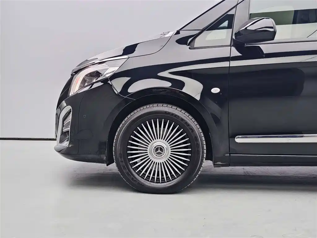 Mercedes-Benz Vito 2023 2.0T Business Edition 7-seater 2023 - thumbnail 8