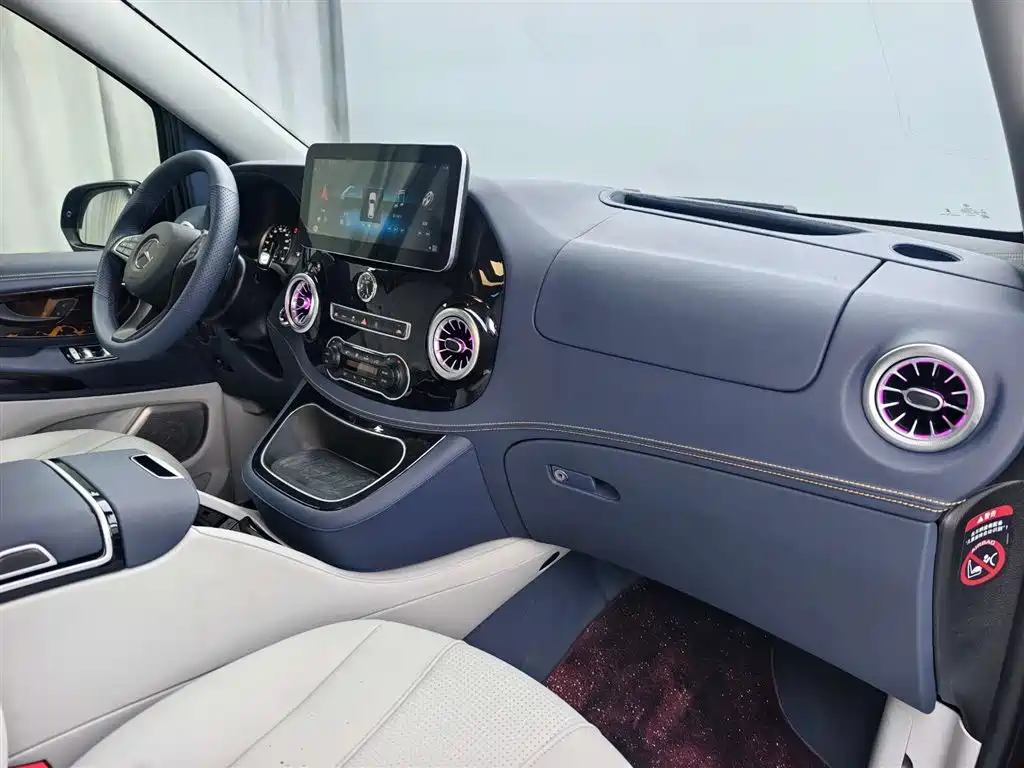 Mercedes-Benz Vito 2023 2.0T Business Edition 7-seater 2023 - thumbnail 14