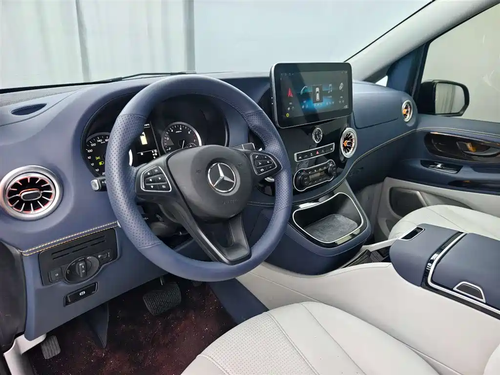 Mercedes-Benz Vito 2023 2.0T Business Edition 7-seater 2023 - thumbnail 24