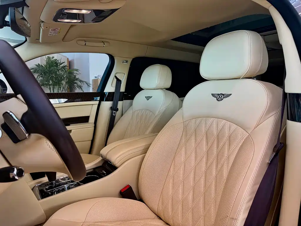 Bentley Mulsanne 2017 6.8T Long Wheelbase 2018 - thumbnail 7